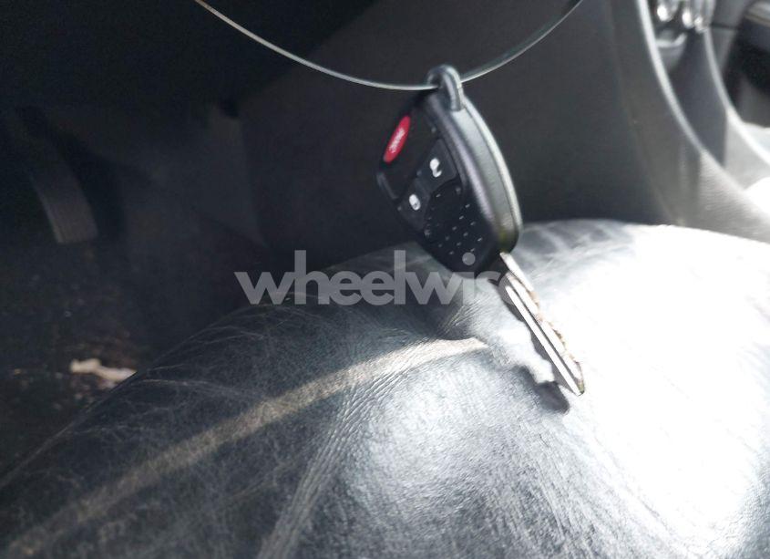 Photo 11 of 2014 Dodge Avenger SXT (VIN 1C3CDZCB7EN237635)