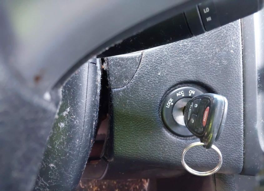 Photo 11 of 2013 Dodge Avenger SXT (VIN 1C3CDZCB8DN730268)