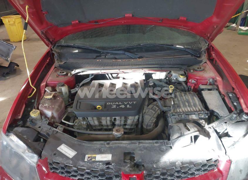 Photo 10 of 2014 Dodge Avenger SXT (VIN 1C3CDZCB8EN225378)