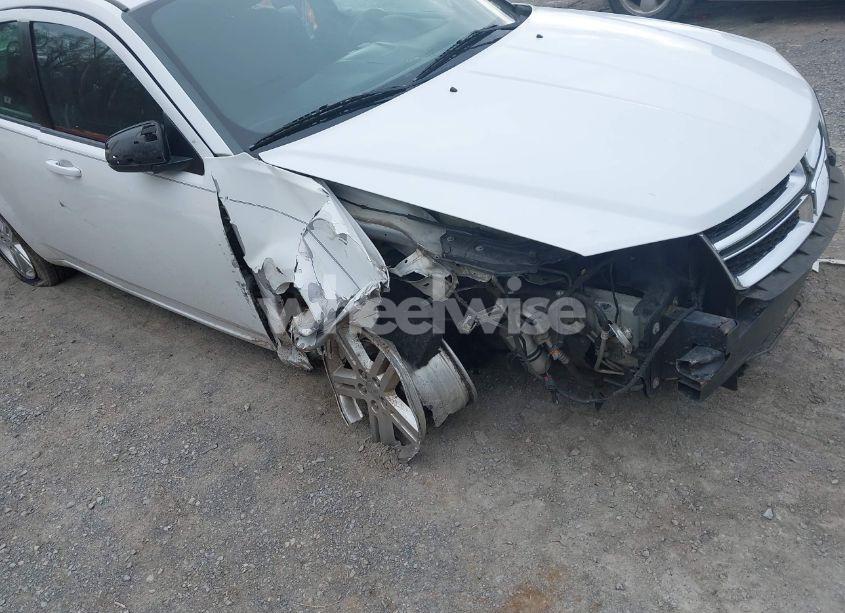 Photo 18 of 2012 Dodge Avenger SXT (VIN 1C3CDZCB9CN196213)