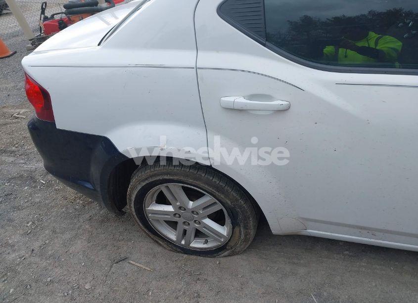 Photo 20 of 2012 Dodge Avenger SXT (VIN 1C3CDZCB9CN196213)