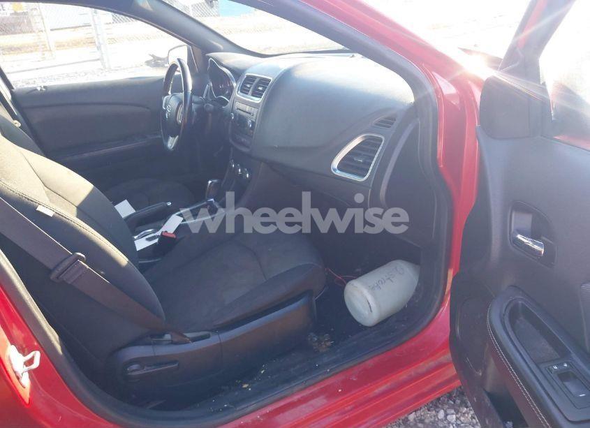 Photo 5 of 2014 Dodge Avenger SXT (VIN 1C3CDZCB9EN163599)