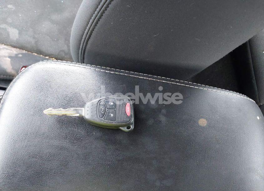 Photo 11 of 2013 Dodge Avenger SXT (VIN 1C3CDZCBXDN557109)