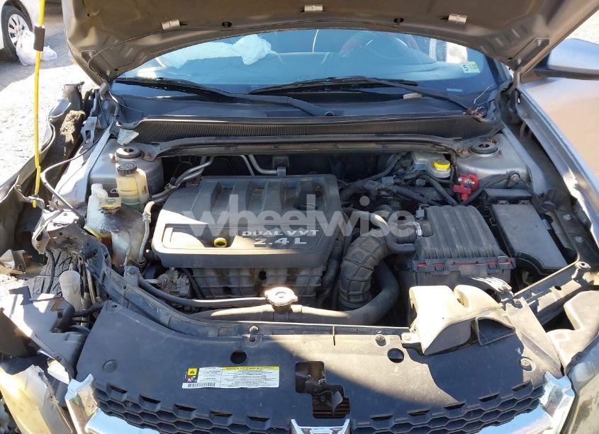 Photo 10 of 2013 Dodge Avenger SXT (VIN 1C3CDZCBXDN616725)