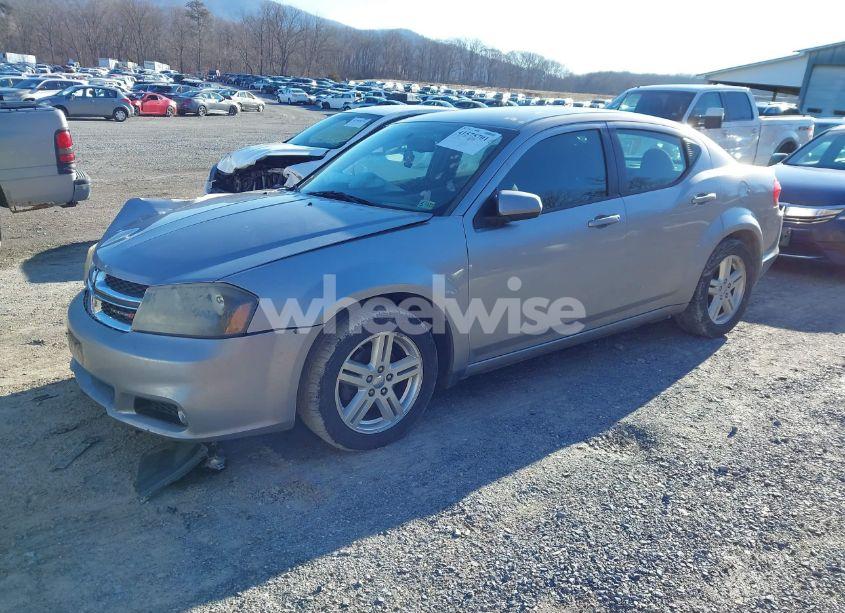 Photo 2 of 2013 Dodge Avenger SXT (VIN 1C3CDZCBXDN616725)