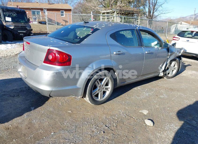 Photo 4 of 2013 Dodge Avenger SXT (VIN 1C3CDZCBXDN616725)