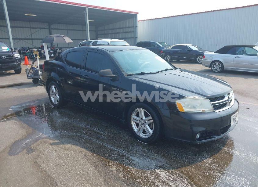 2013 Dodge Avenger SXT (VIN 1C3CDZCG1DN526424) main photo