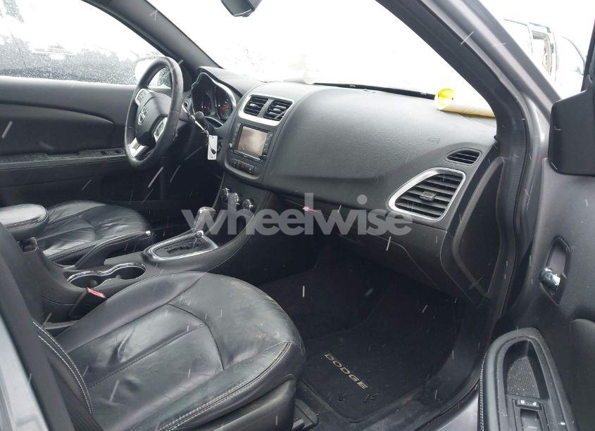 Photo 5 of 2013 Dodge Avenger SXT (VIN 1C3CDZCG1DN626989)