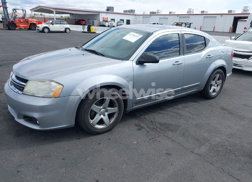 Photo 2 of 2013 Dodge Avenger SXT (VIN 1C3CDZCG1DN708785)