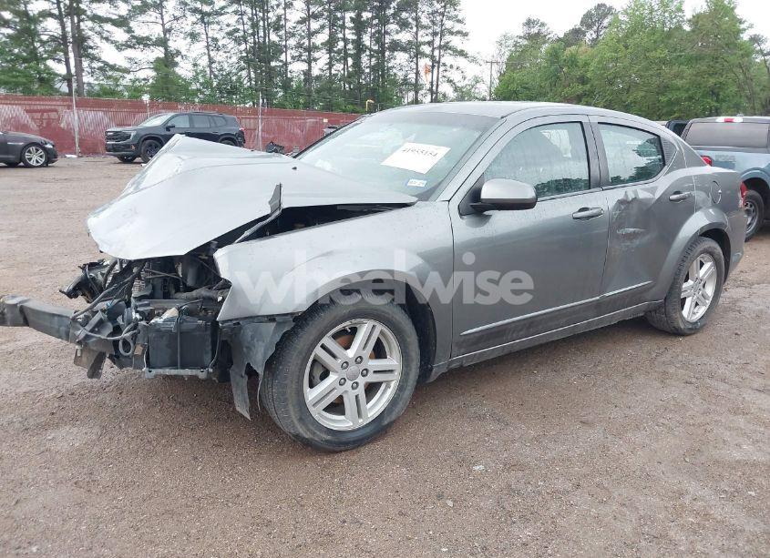 Photo 2 of 2013 Dodge Avenger SXT (VIN 1C3CDZCG2DN741665)
