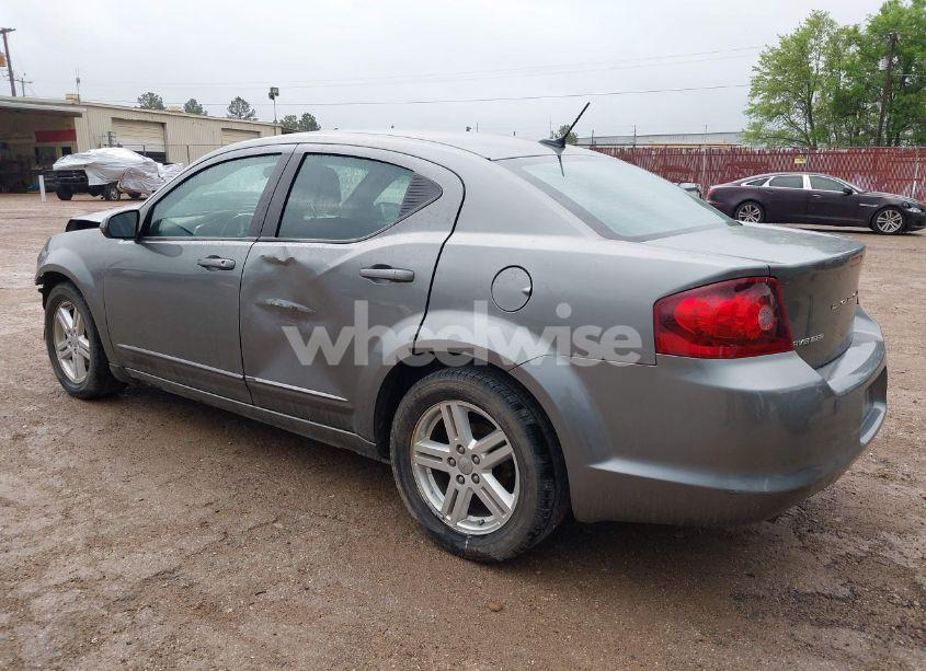 Photo 3 of 2013 Dodge Avenger SXT (VIN 1C3CDZCG2DN741665)