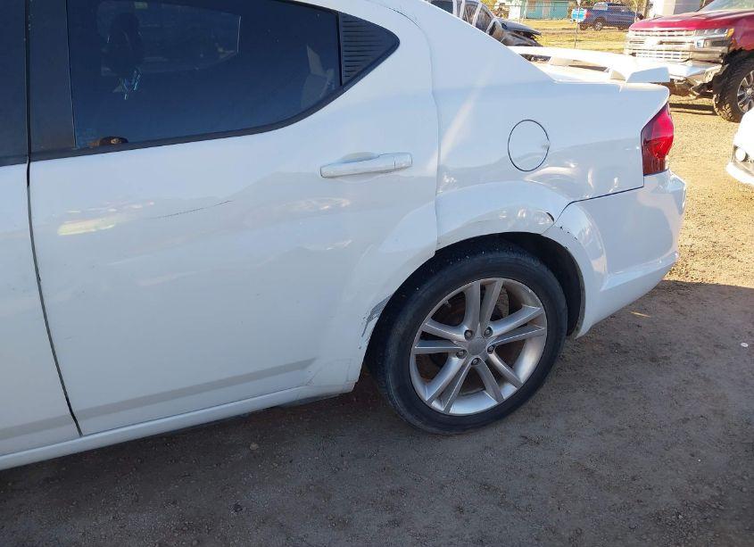 Photo 6 of 2014 Dodge Avenger SXT (VIN 1C3CDZCG2EN187920)