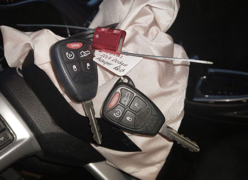 Photo 11 of 2013 Dodge Avenger SXT (VIN 1C3CDZCG3DN572479)