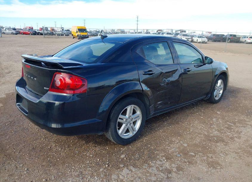 Photo 4 of 2013 Dodge Avenger SXT (VIN 1C3CDZCG6DN531490)