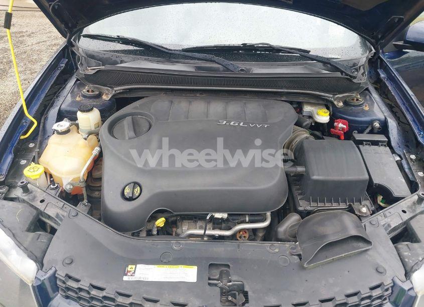 Photo 10 of 2013 Dodge Avenger SXT (VIN 1C3CDZCG7DN582562)