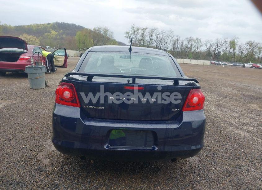 Photo 16 of 2013 Dodge Avenger SXT (VIN 1C3CDZCG7DN582562)