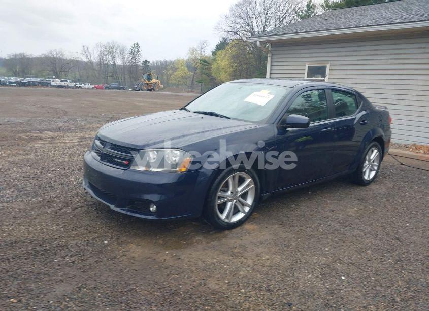 Photo 2 of 2013 Dodge Avenger SXT (VIN 1C3CDZCG7DN582562)