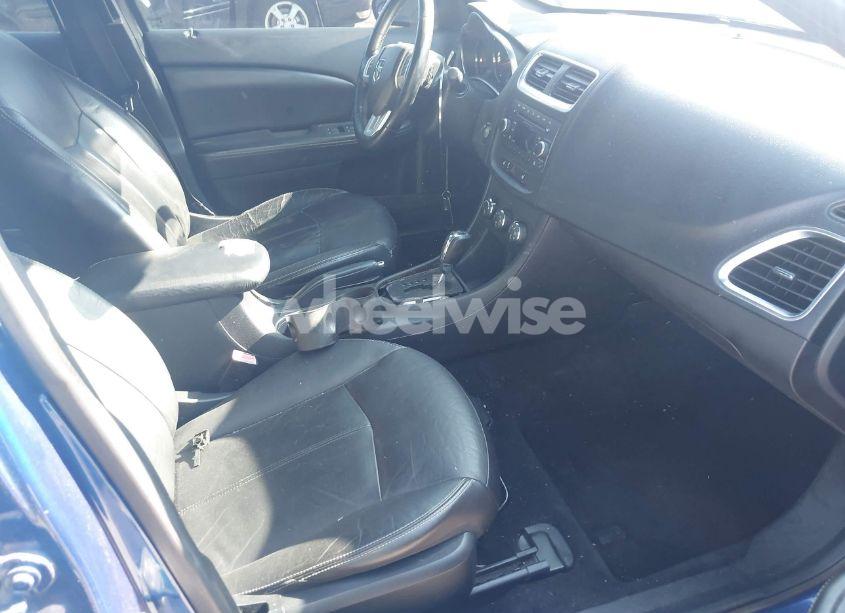 Photo 5 of 2014 Dodge Avenger SXT (VIN 1C3CDZCG7EN201911)