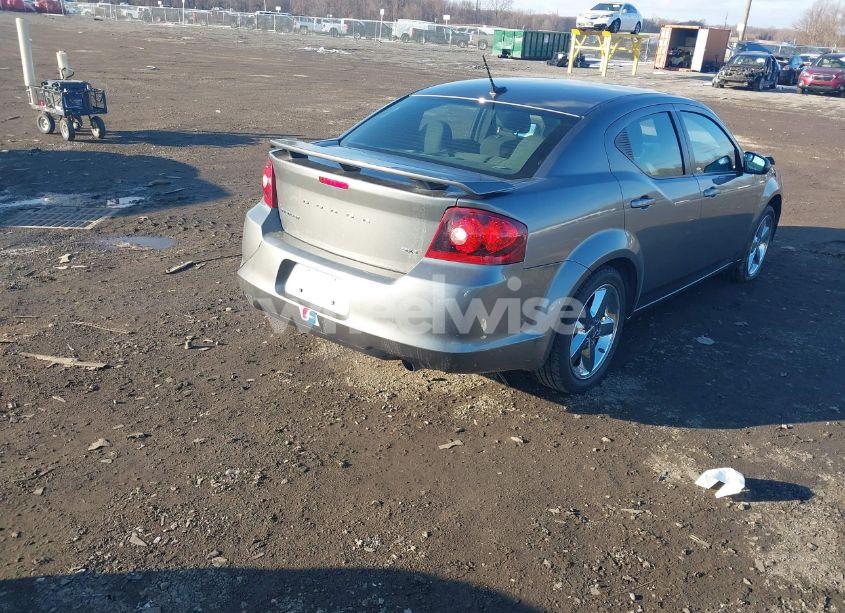 Photo 4 of 2013 Dodge Avenger SXT (VIN 1C3CDZCG8DN502931)