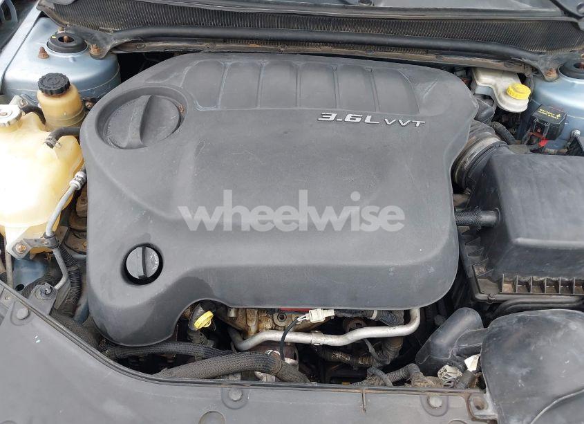 Photo 10 of 2013 Dodge Avenger SXT (VIN 1C3CDZCG8DN583719)