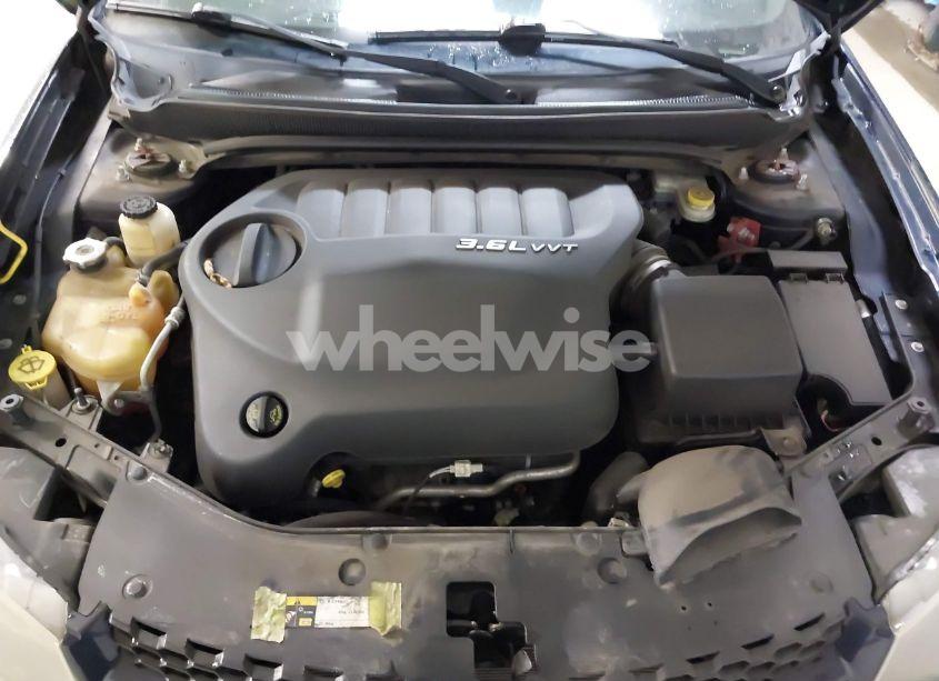 Photo 10 of 2014 Dodge Avenger SXT (VIN 1C3CDZCG8EN155246)