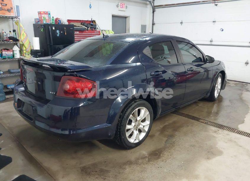 Photo 4 of 2014 Dodge Avenger SXT (VIN 1C3CDZCG8EN155246)