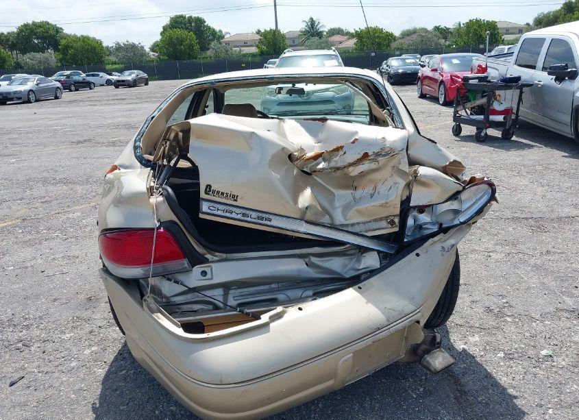 Photo 6 of 2000 Chrysler Cirrus LXI (VIN 1C3EJ56H1YN258947)