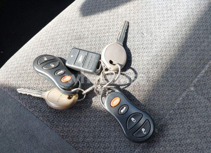 Photo 11 of 2005 Chrysler Sebring (VIN 1C3EL45R85N618709)