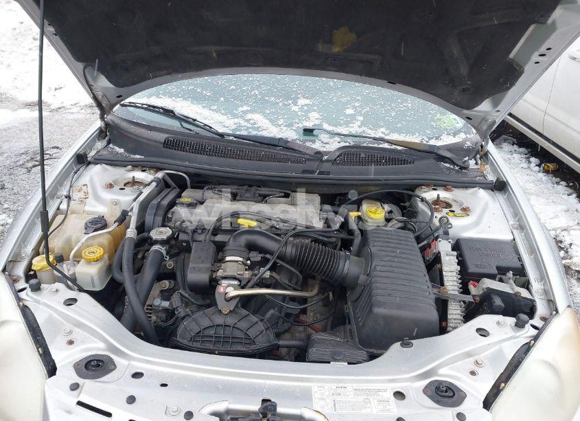 Photo 10 of 2002 Chrysler Sebring (VIN 1C3EL46X12N339367)