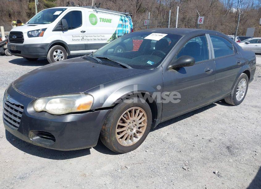 Photo 2 of 2005 Chrysler Sebring (VIN 1C3EL46X35N658547)