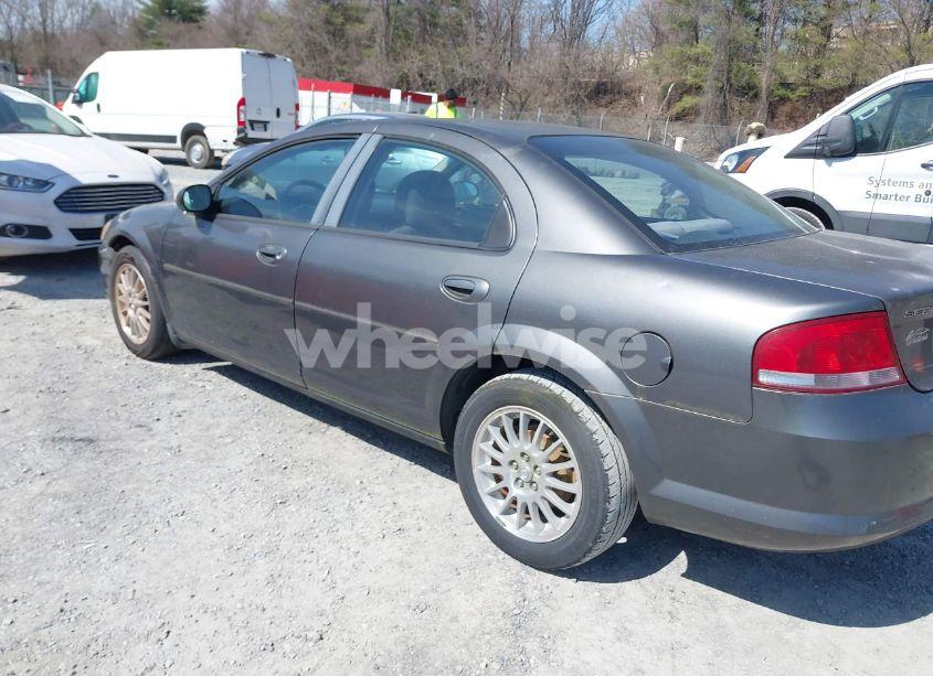Photo 3 of 2005 Chrysler Sebring (VIN 1C3EL46X35N658547)