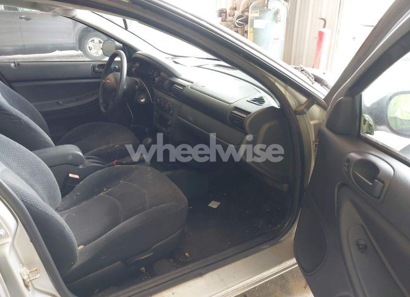 Photo 5 of 2005 Chrysler Sebring (VIN 1C3EL46X55N518273)