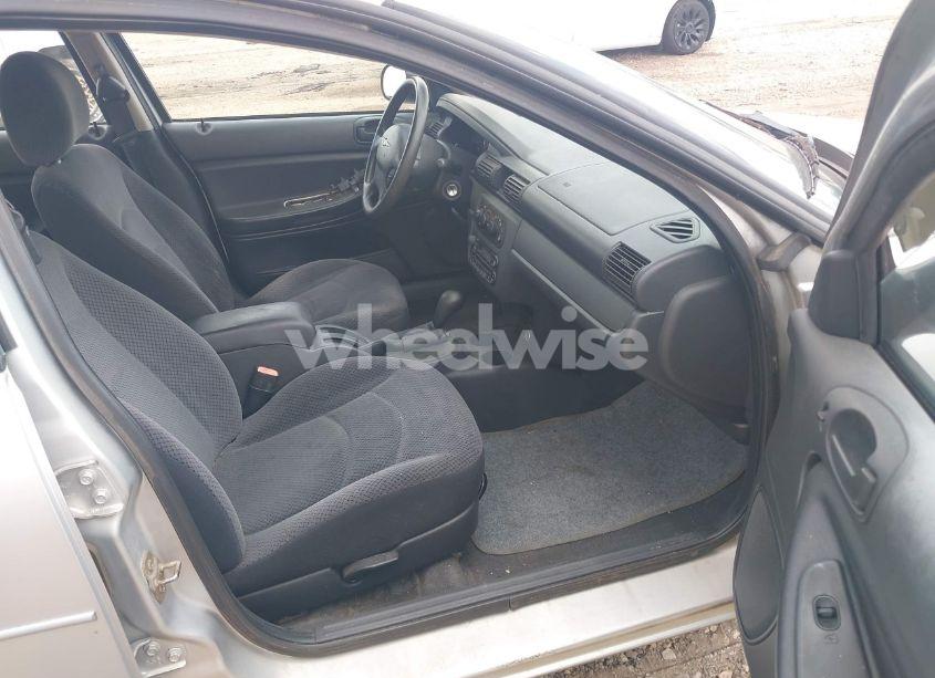 Photo 5 of 2005 Chrysler Sebring (VIN 1C3EL46X55N521982)