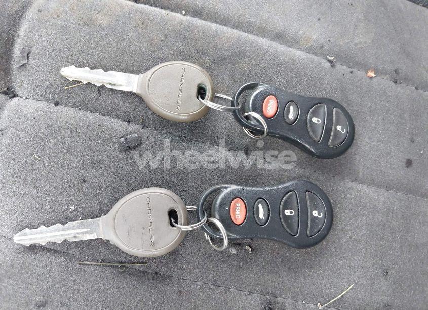 Photo 11 of 2004 Chrysler Sebring LXI (VIN 1C3EL55R24N224630)