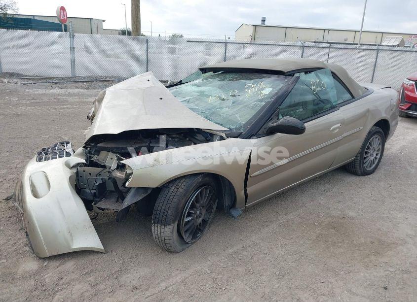 Photo 2 of 2004 Chrysler Sebring LXI (VIN 1C3EL55R24N373619)