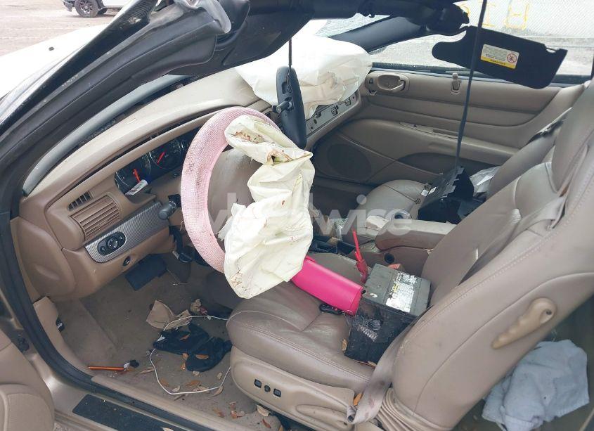 Photo 5 of 2004 Chrysler Sebring LXI (VIN 1C3EL55R24N373619)