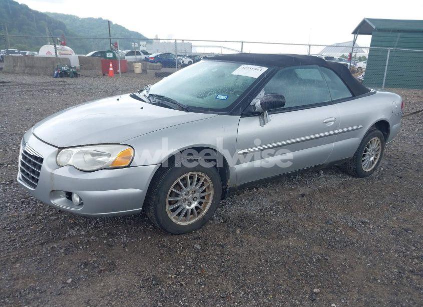Photo 2 of 2005 Chrysler Sebring TOURING (VIN 1C3EL55R25N603578)