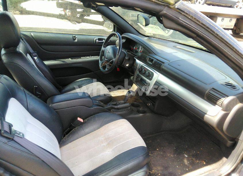 Photo 5 of 2004 Chrysler Sebring LXI (VIN 1C3EL55R34N263484)