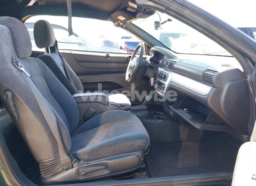 Photo 5 of 2005 Chrysler Sebring TOURING (VIN 1C3EL55R45N705433)