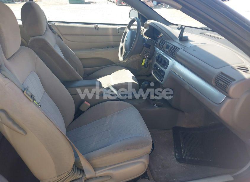 Photo 5 of 2005 Chrysler Sebring TOURING (VIN 1C3EL55R55N704615)