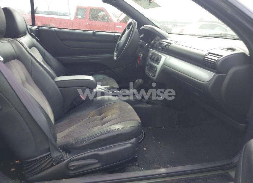 Photo 5 of 2005 Chrysler Sebring TOURING (VIN 1C3EL55R75N503377)