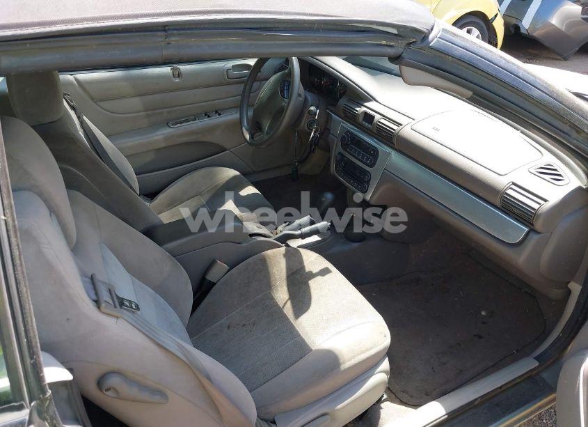 Photo 5 of 2005 Chrysler Sebring TOURING (VIN 1C3EL55R85N706262)