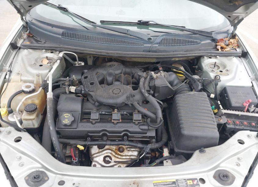 Photo 10 of 2004 Chrysler Sebring LIMITED (VIN 1C3EL65R04N356789)