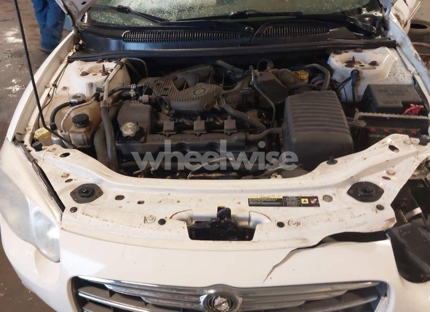 Photo 10 of 2005 Chrysler Sebring LIMITED (VIN 1C3EL65R55N627833)