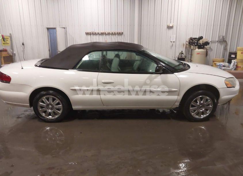 Photo 13 of 2005 Chrysler Sebring LIMITED (VIN 1C3EL65R55N627833)