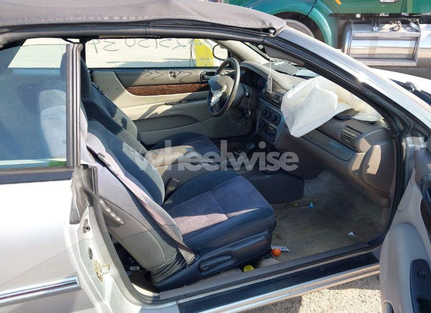 Photo 5 of 2004 Chrysler Sebring LIMITED (VIN 1C3EL65R64N368512)