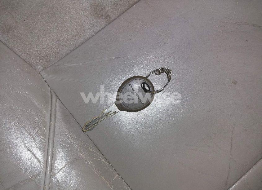 Photo 11 of 2005 Chrysler Sebring LIMITED (VIN 1C3EL65R85N666478)