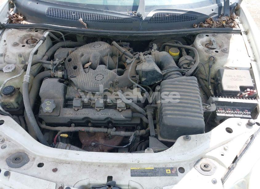 Photo 10 of 2005 Chrysler Sebring GTC (VIN 1C3EL75R15N625177)