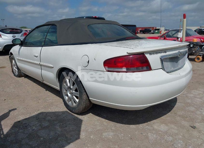 Photo 3 of 2005 Chrysler Sebring GTC (VIN 1C3EL75R15N625177)