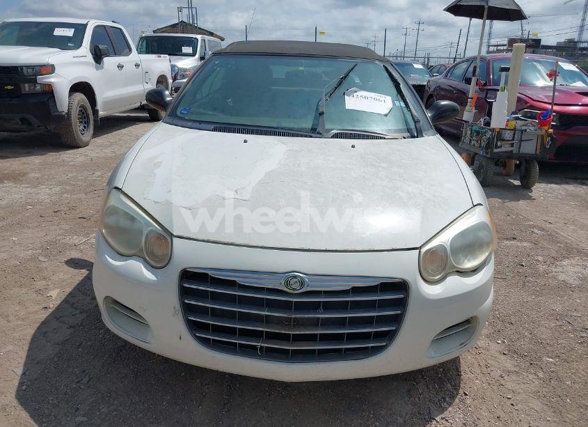 Photo 6 of 2005 Chrysler Sebring GTC (VIN 1C3EL75R15N625177)